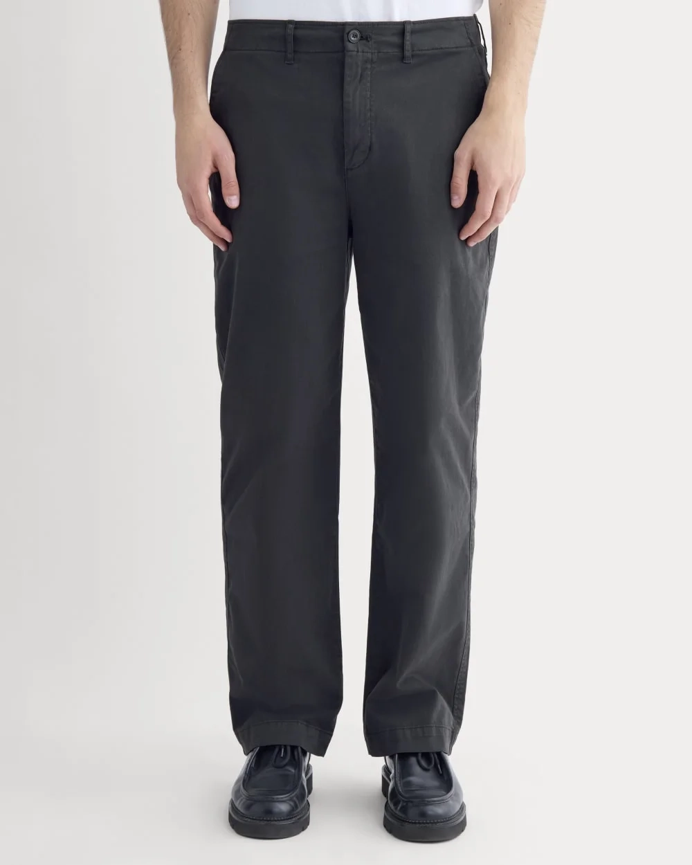 Everyday Relaxed-Fit Chino | Black (3)