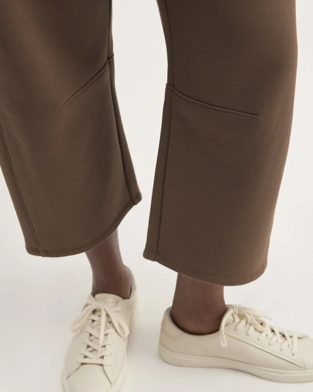 The ReTrack Barrel Sweatpant | Cocoa (3)