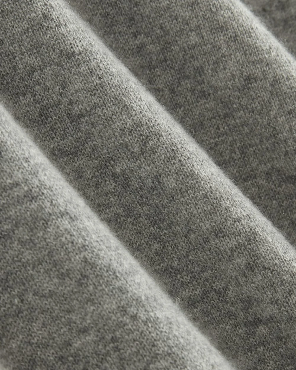 The Cashmere Crew | Light Heather Grey (2)