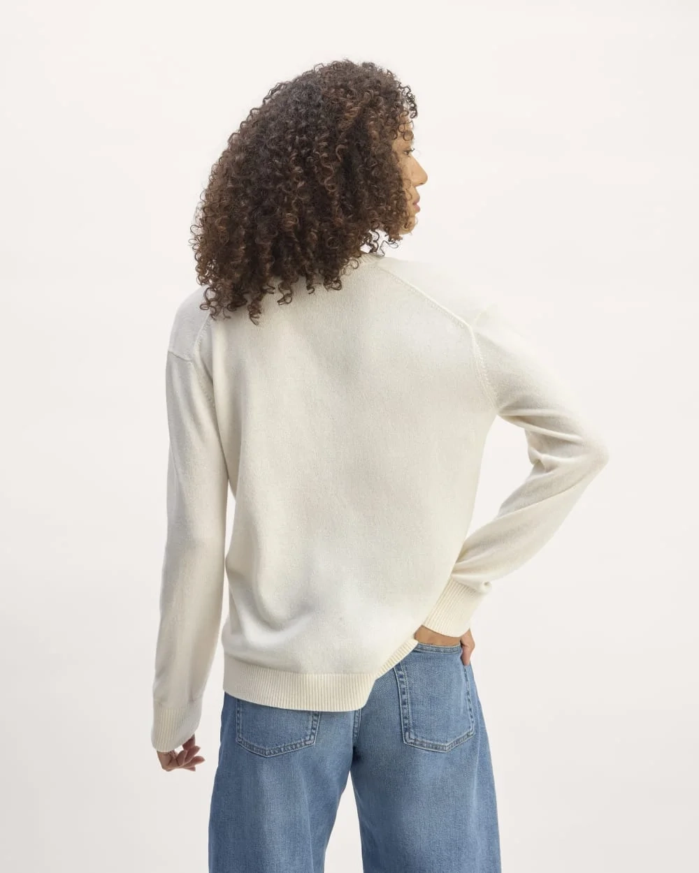 The Classic V in Cashmere | Bone (3)