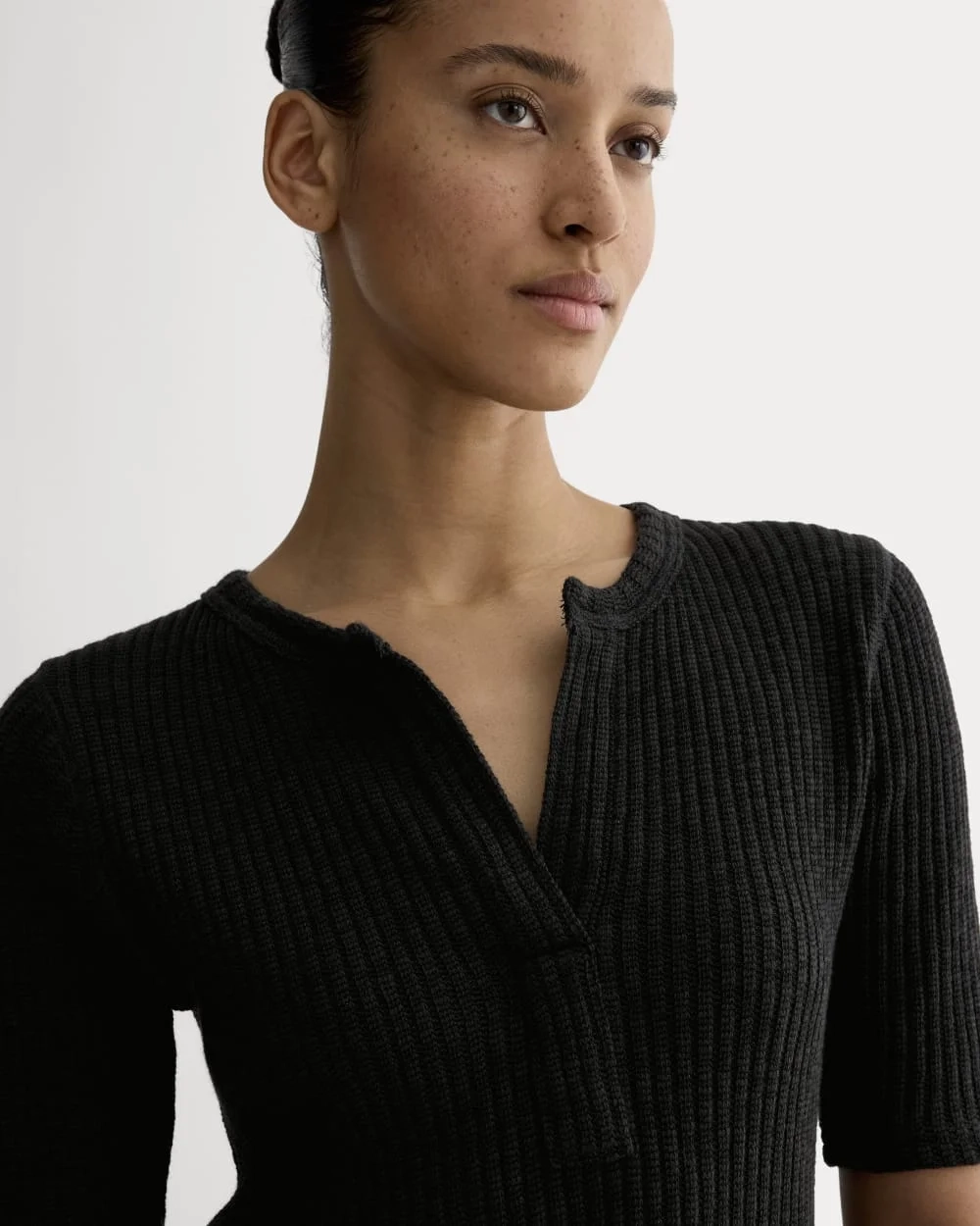 The Rib-Knit Short-Sleeve Henley | Black (2)
