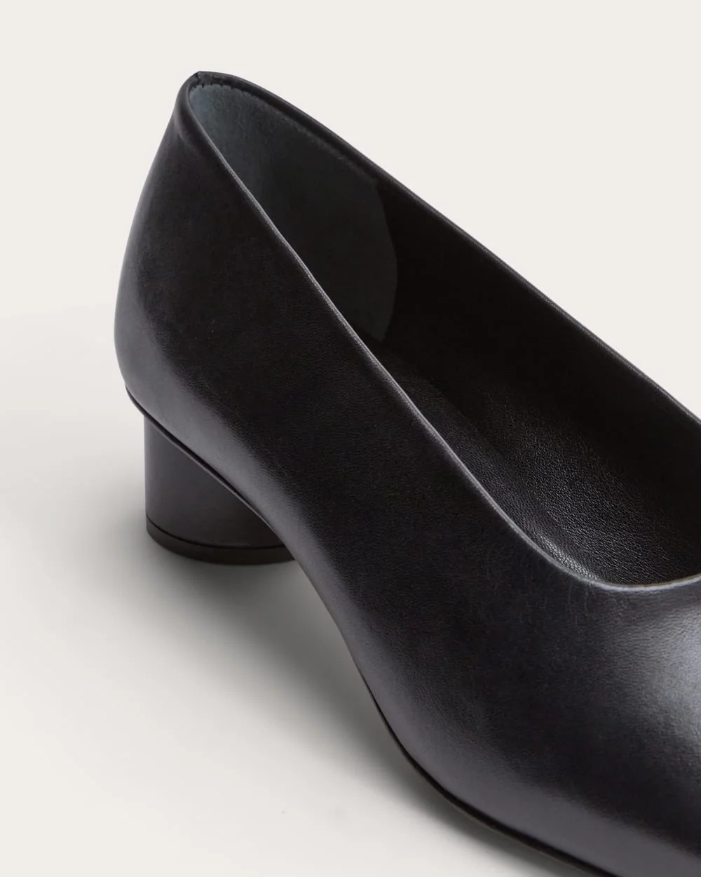 The Gallery Pump | Black (3)