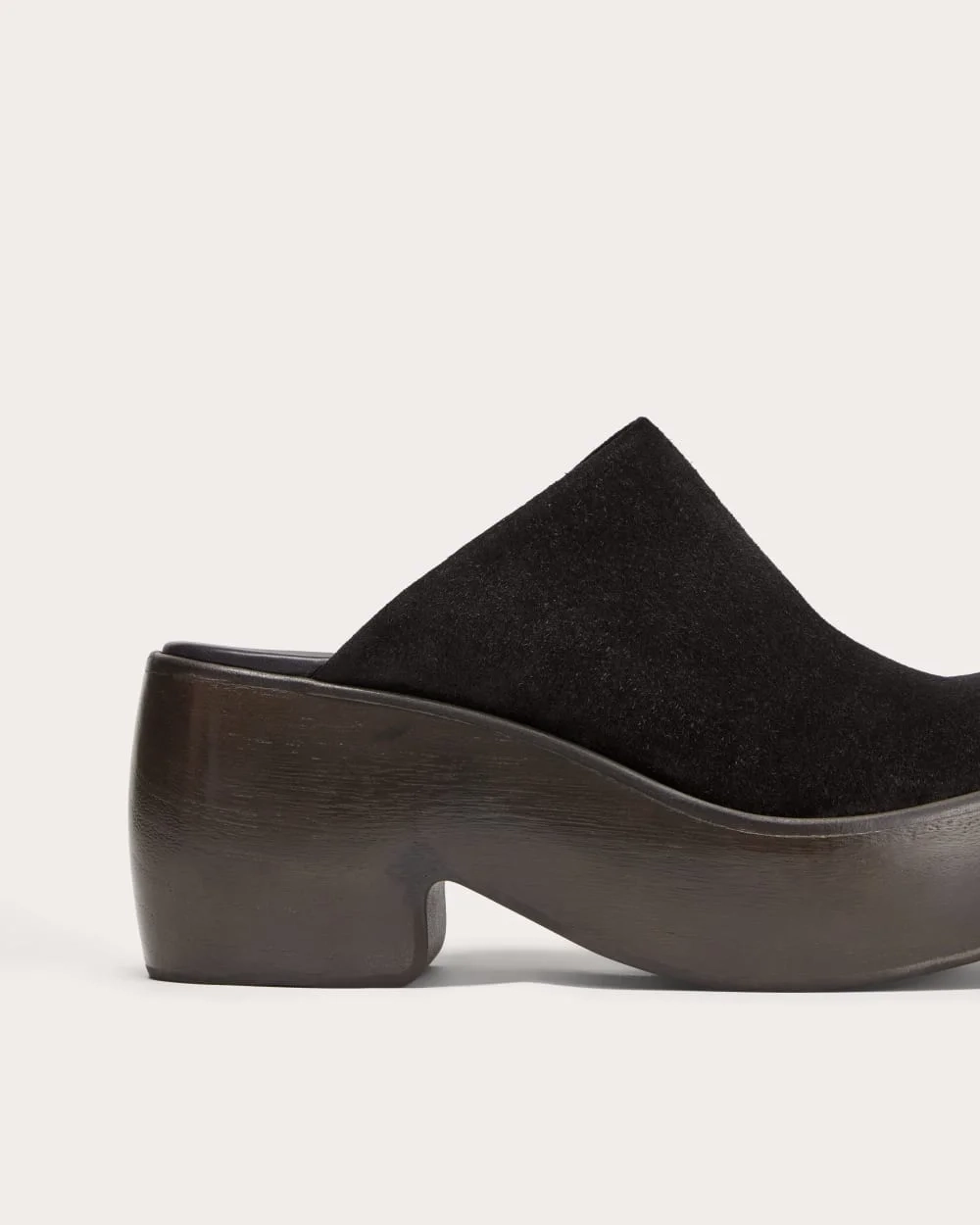 The Wooden Puffa Clog | Black Suede (2)