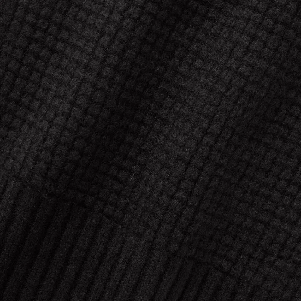 The Felted Merino Waffle-Knit Scarf | Black (4)