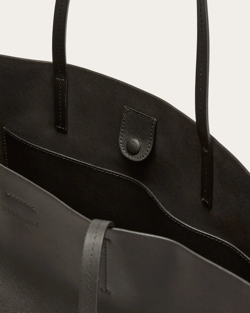 The Luxe Medium Italian Leather Tote | Black (3)
