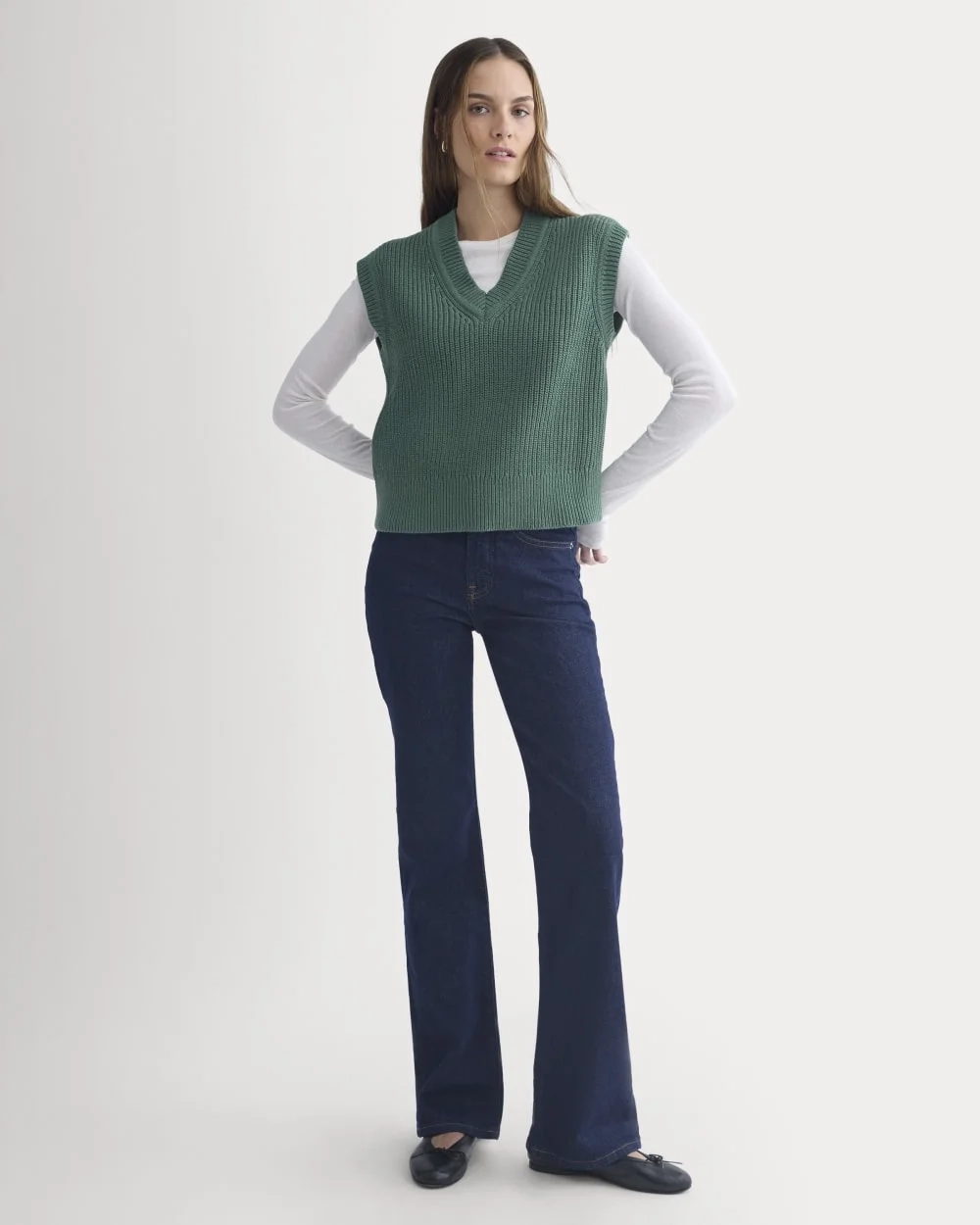 Ribbed V-Neck Vest in Everyday Cotton | Hunter Green (4)