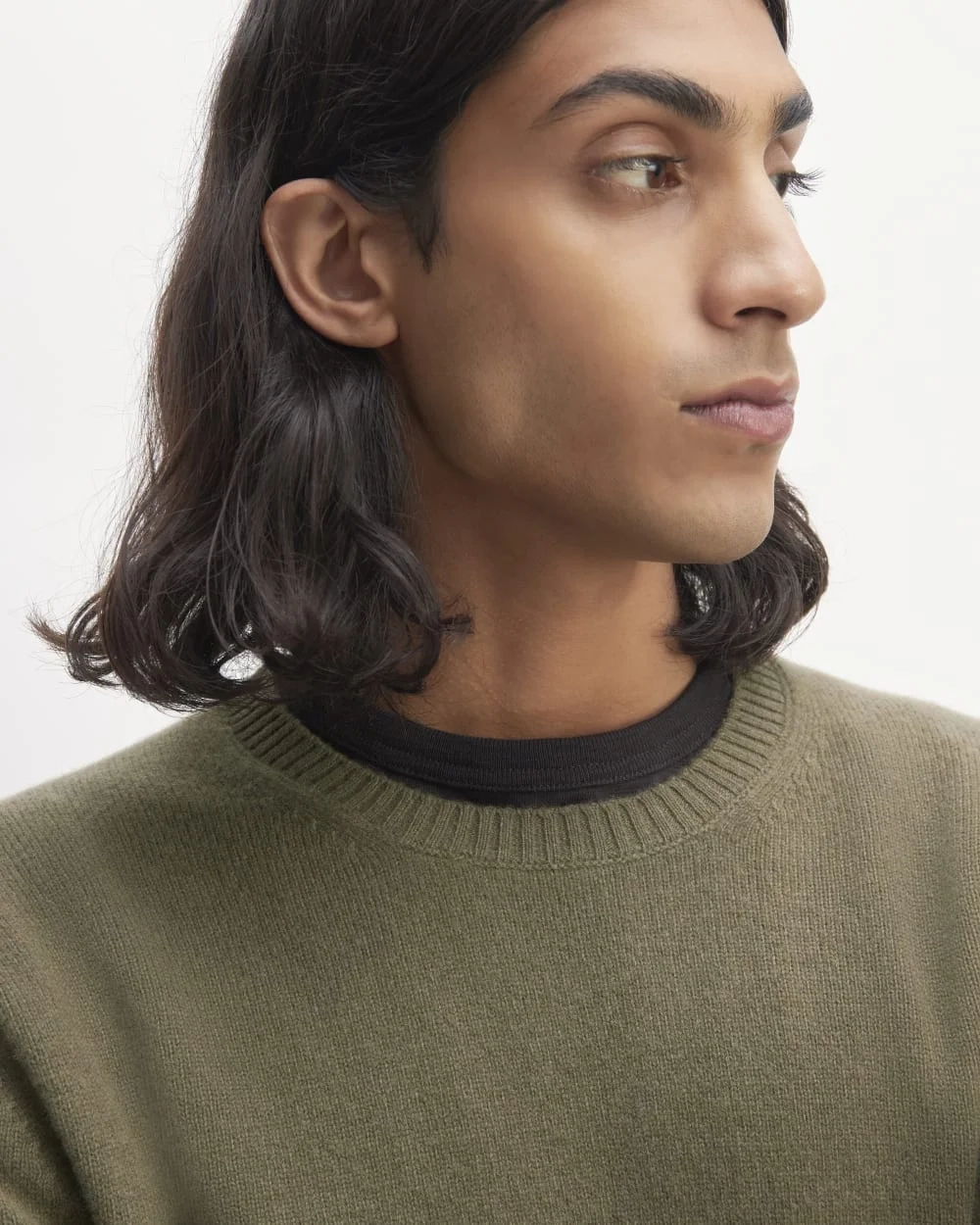 The Premium Merino Crew Neck Sweater | Kalamata (2)