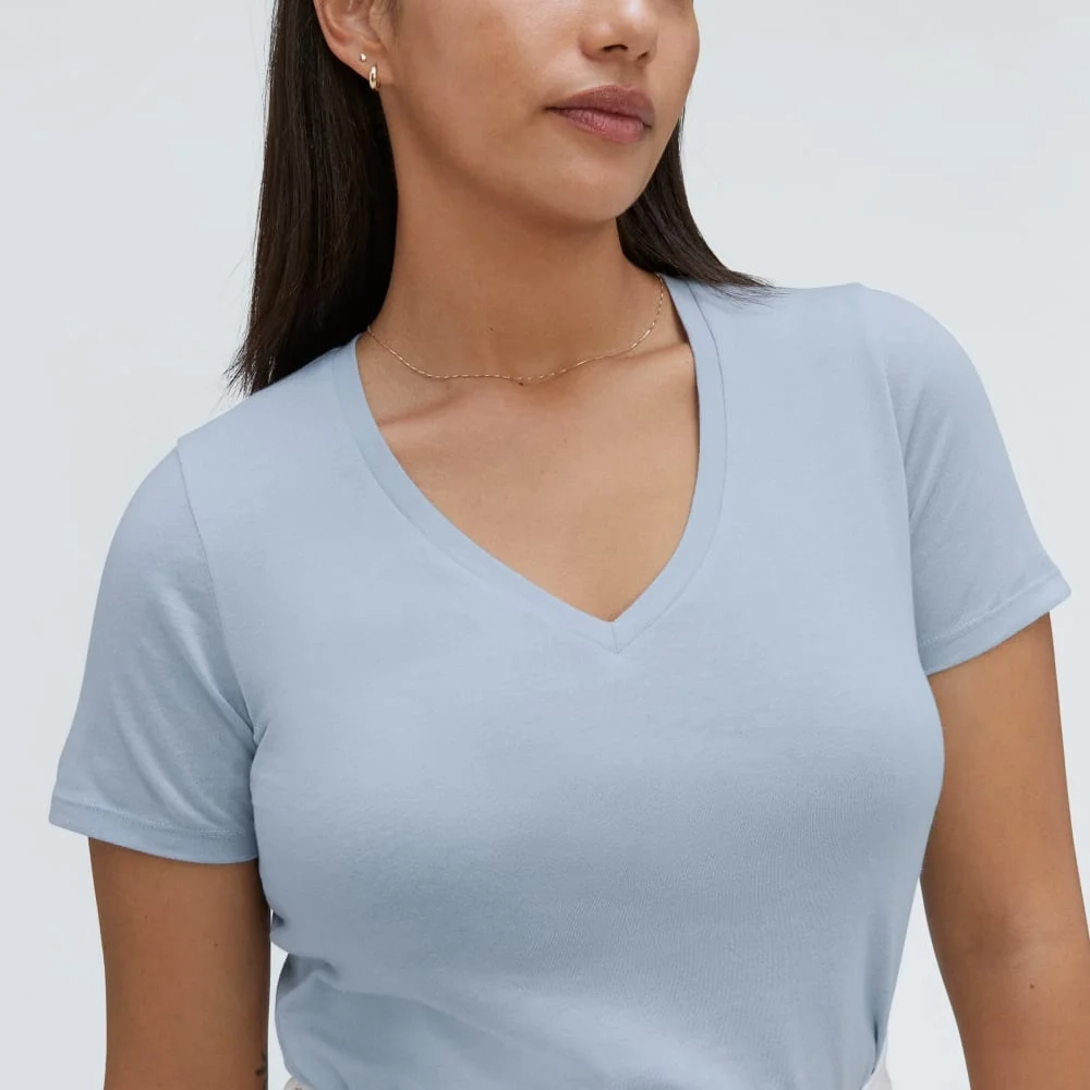 The Organic Cotton V-Neck | Mist (2)