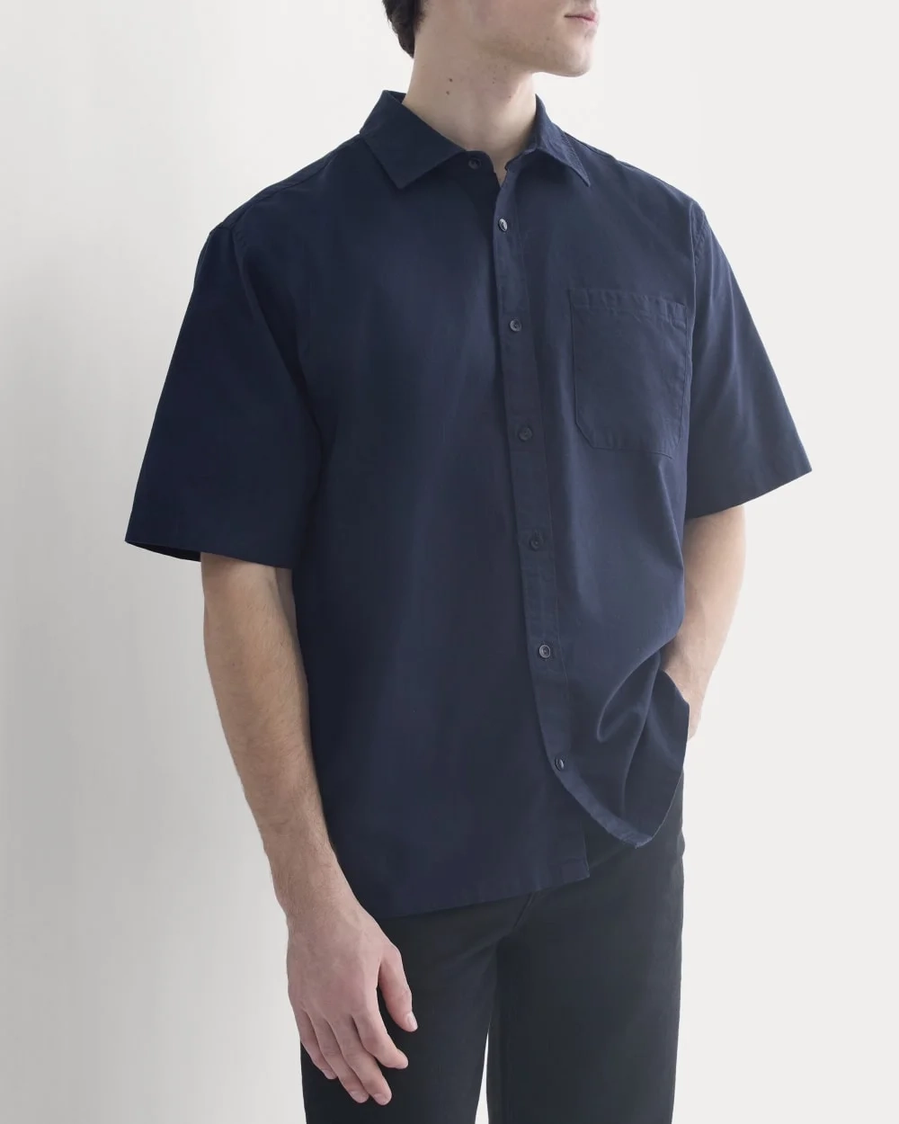 Lightweight Short-Sleeve Oxford | Navy (2)