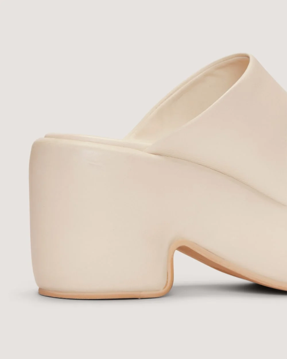 The Puffa Clog | Parchment (2)