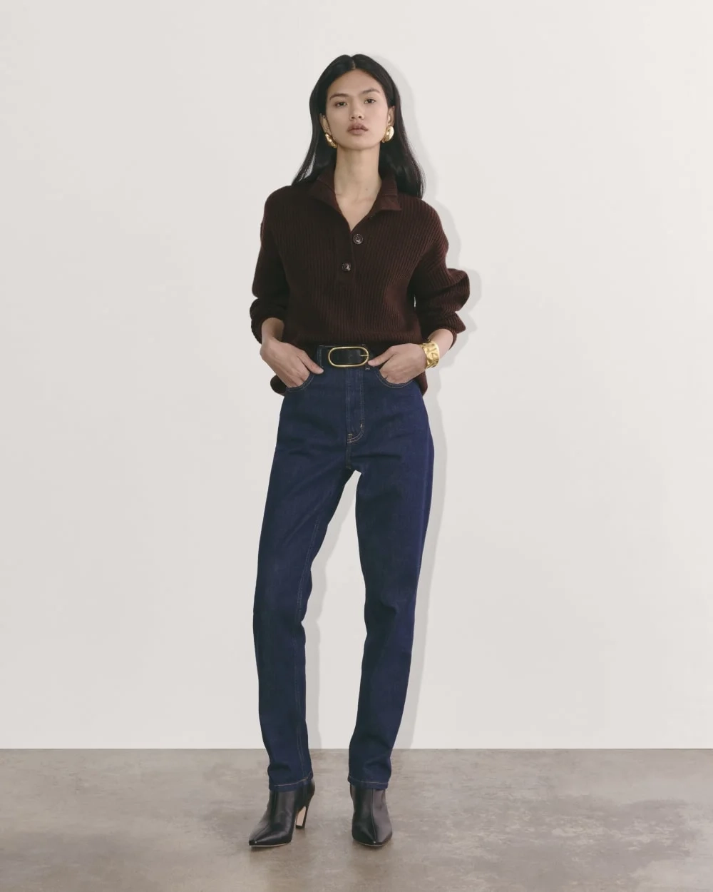 The Cocoon Henley in Wool Cashmere | Americano (4)