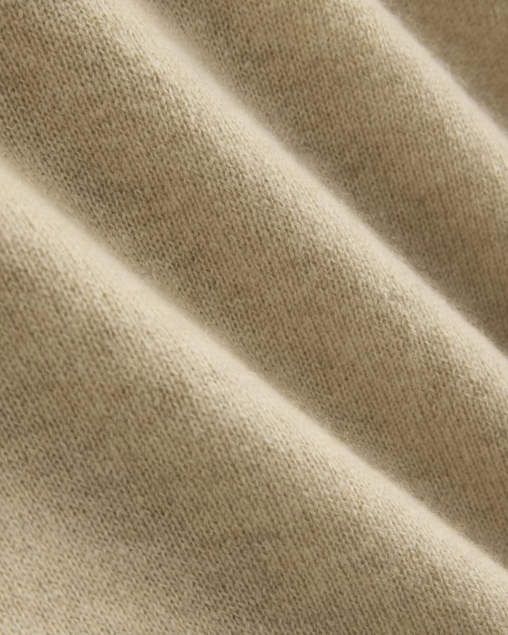 The Classic V in Cashmere | Heather Light Camel (4)