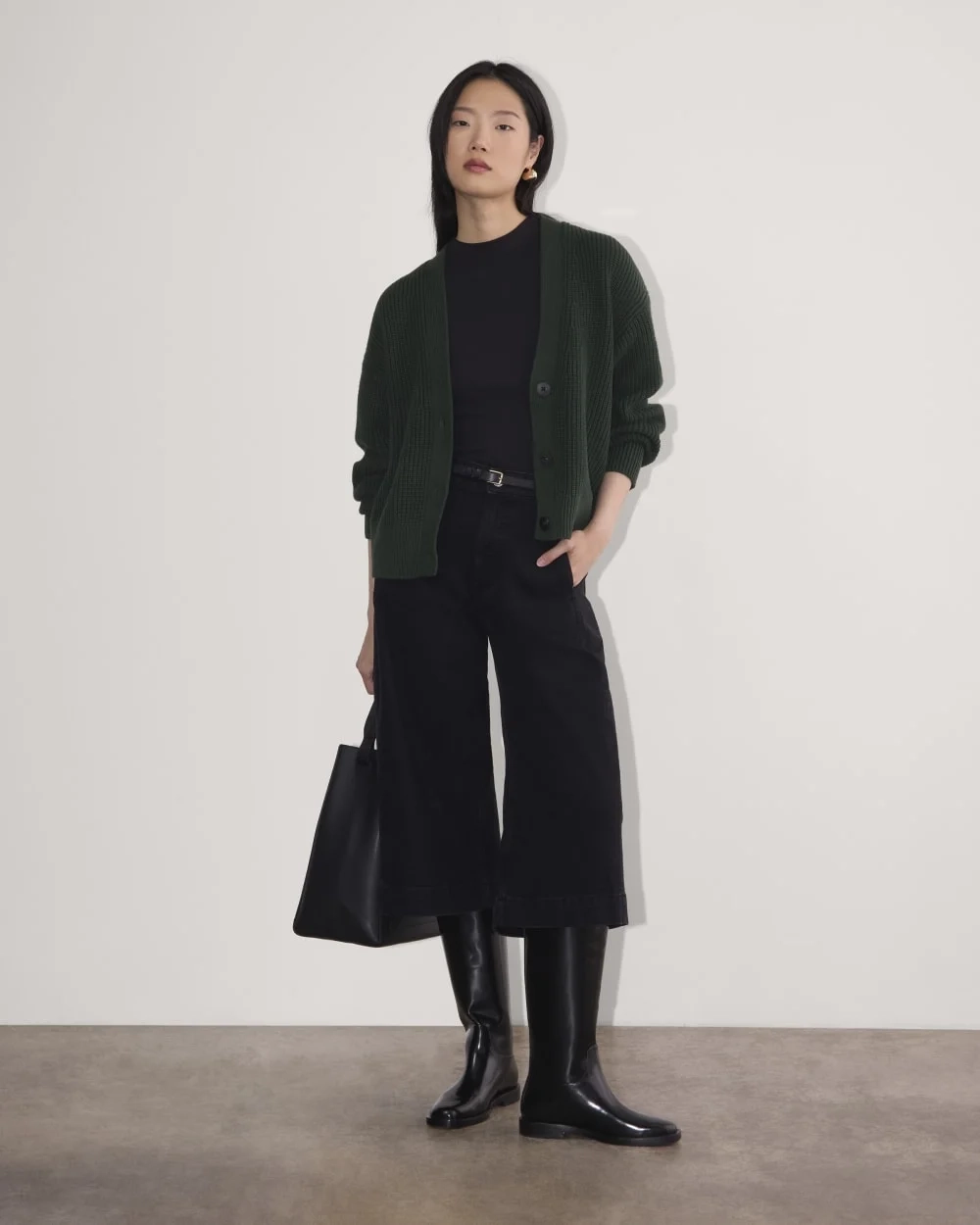 The Boxy Cardigan in Everyday Cotton | Scarab (2)