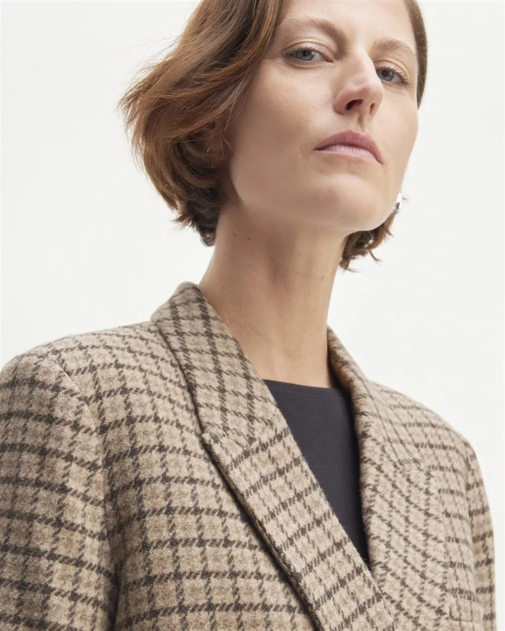 The ReWool® Double-Breasted Blazer | Beige Houndstooth (2)