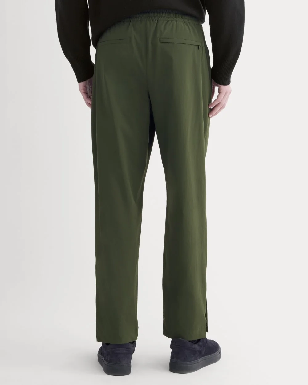 Transit Recycled Nylon Jogger | Dark Forest (3)