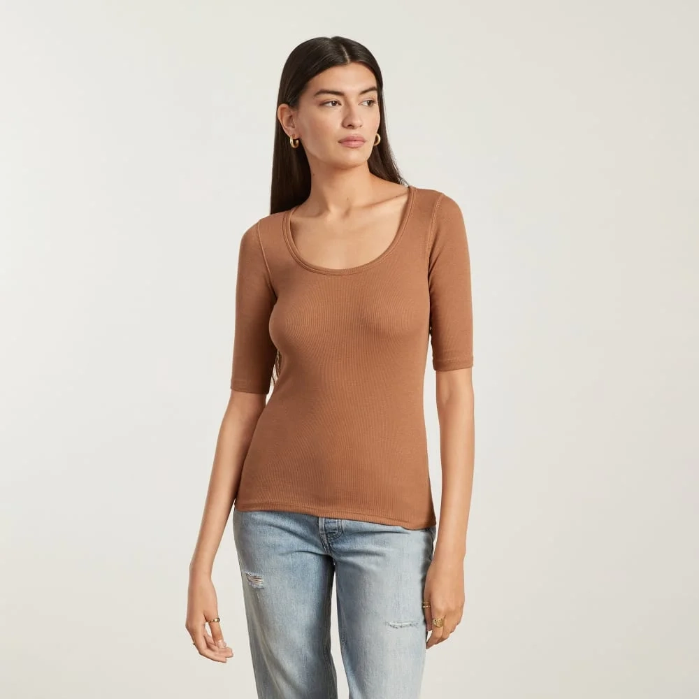 The Luxe Micro-Rib Scoop-Neck Tee | Tawny Brown (4)