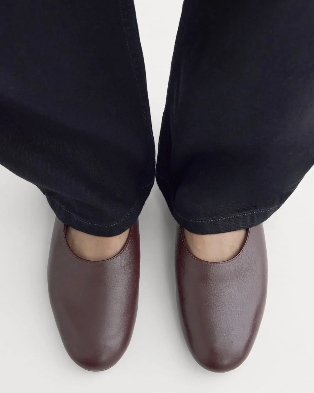 The Day Glove | Burgundy (3)