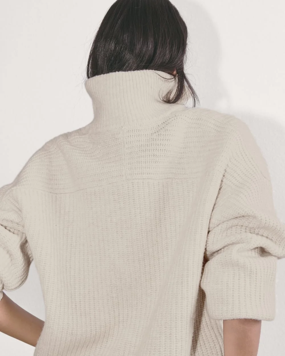 The Half-Zip Sweater in Luxe Merino | Heathered Oat (3)