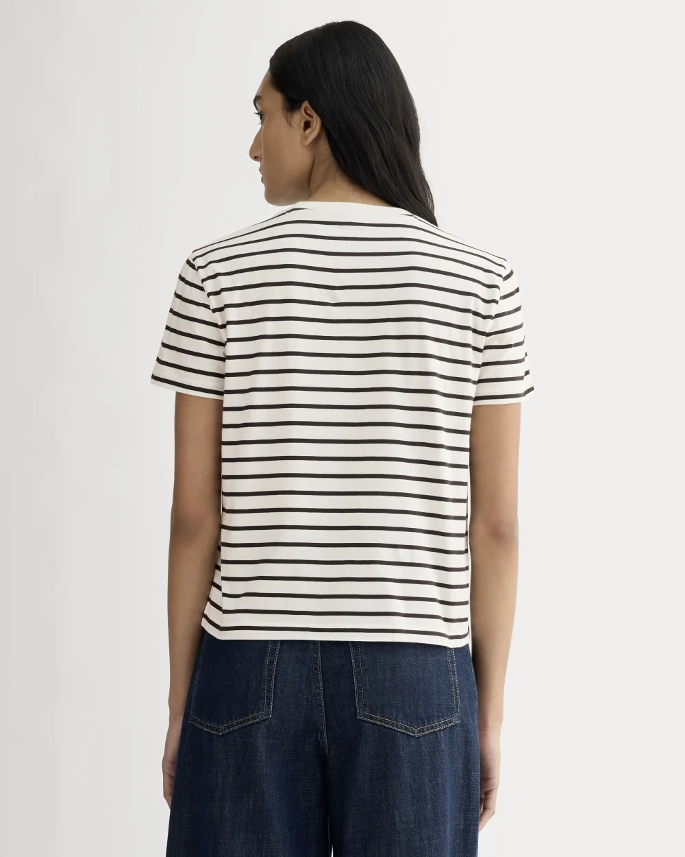The Box-Cut Tee in Essential Cotton | Bone / Black | No Pocket (2)