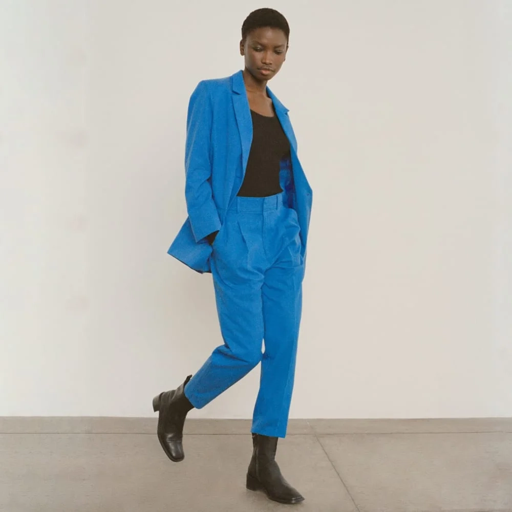 The Draper Tapered Pant in Buttersmooth | Brilliant Blue (2)