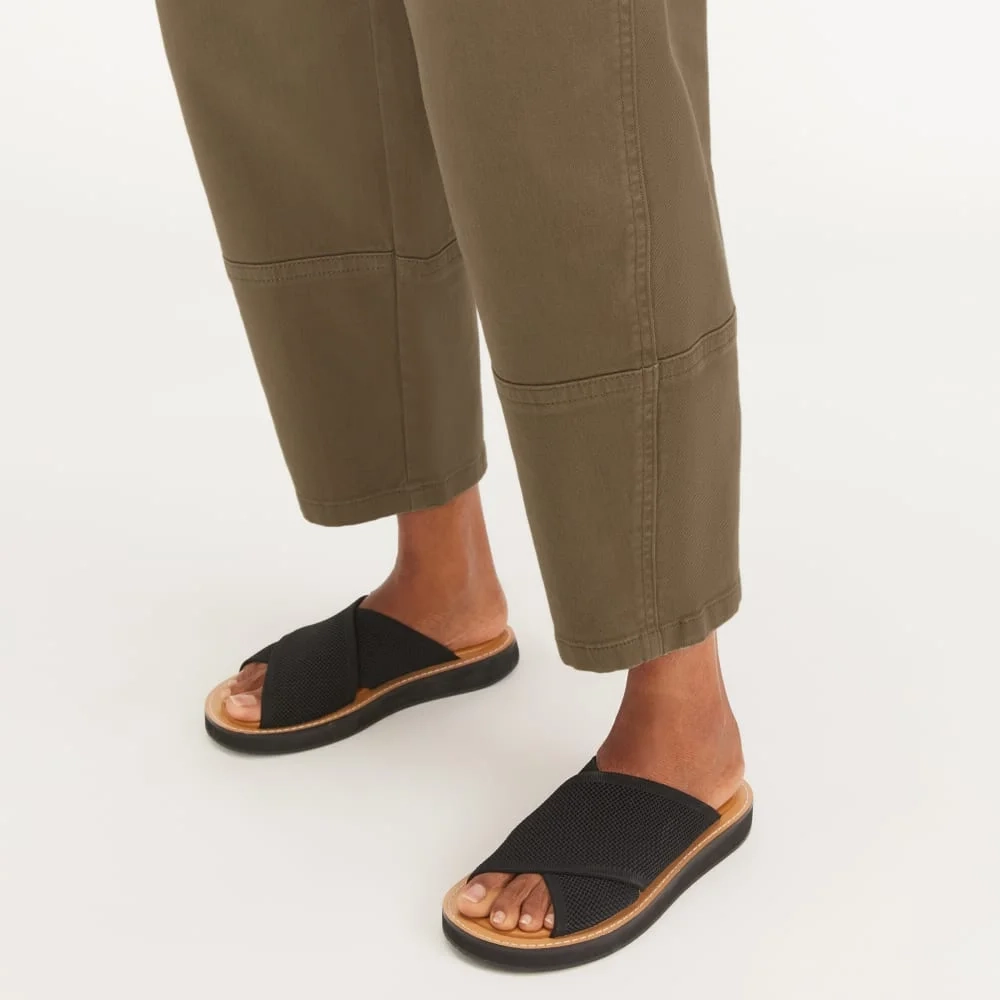 The Utility Barrel Pant | Dark Moss | Regular (4)