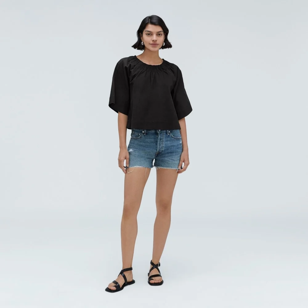 The Seersucker Gathered Tee | Black (3)