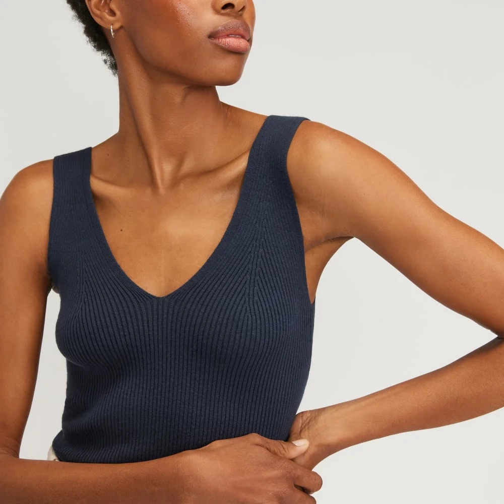 The Ribbed Cotton Double V Top | Navy (3)