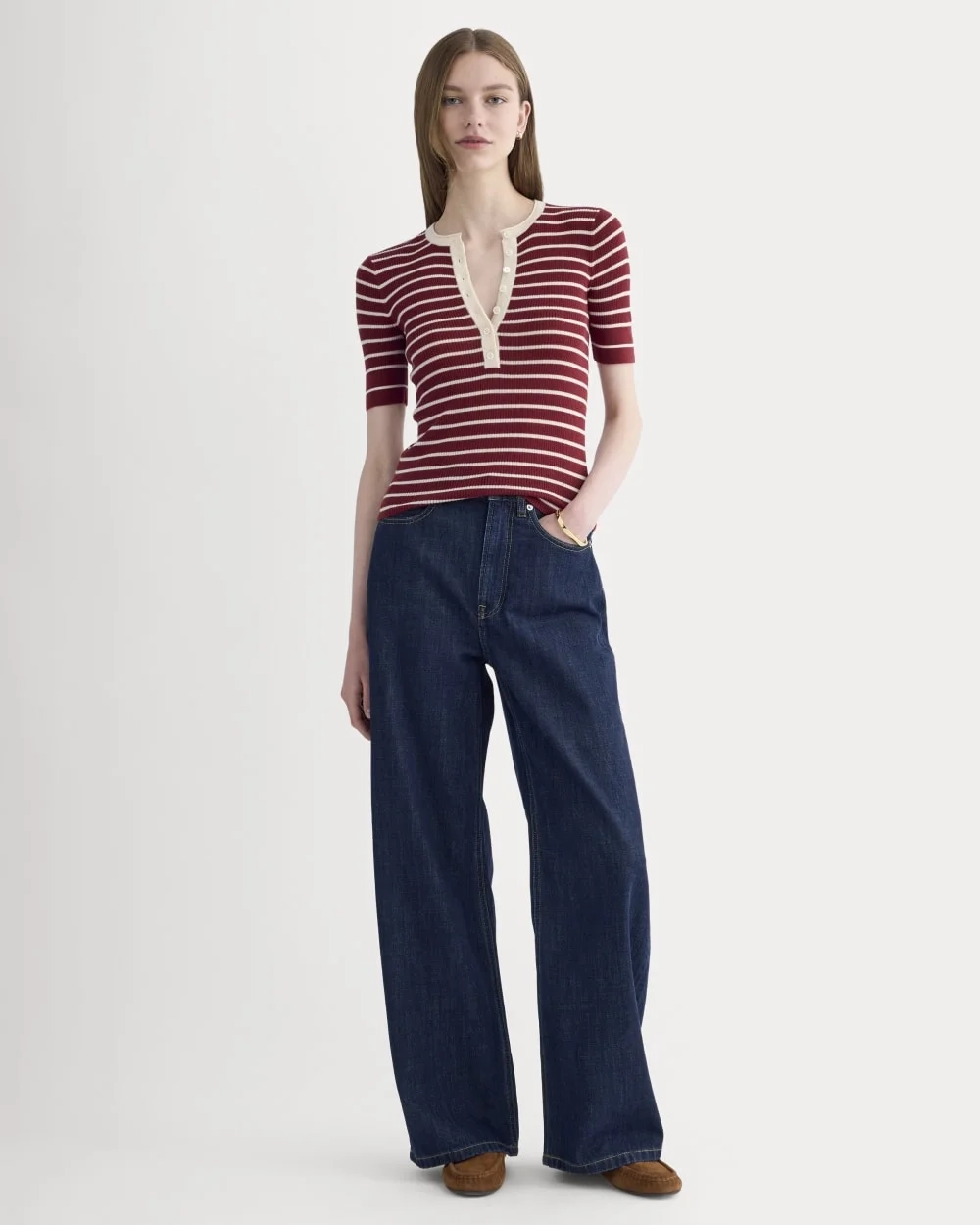 The Short-Sleeve Henley in Ultrasoft Merino | Merlot / Parchment (2)