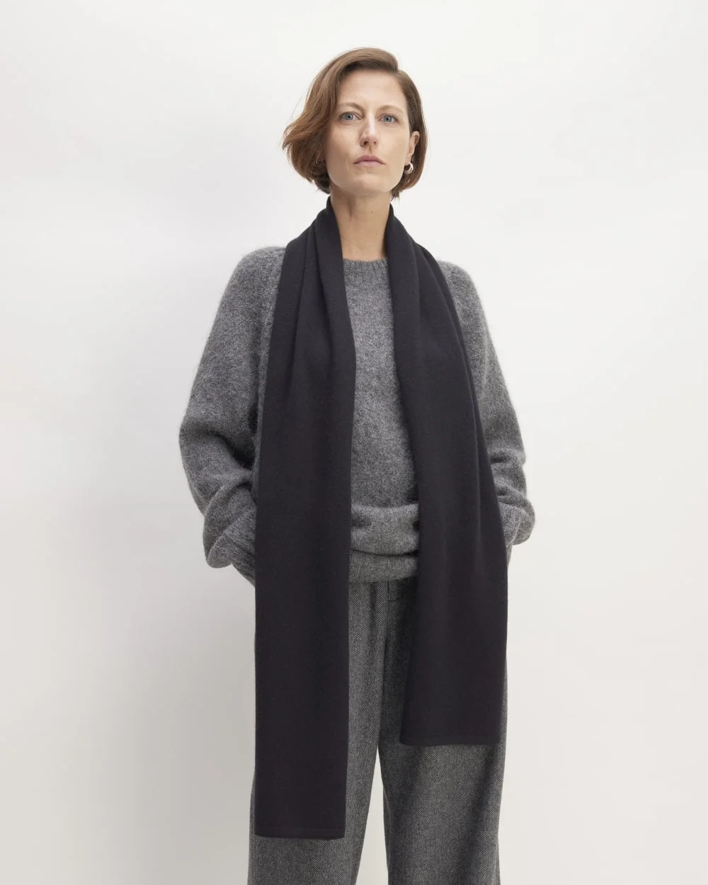 The ReCashmere Scarf |  Black (3)