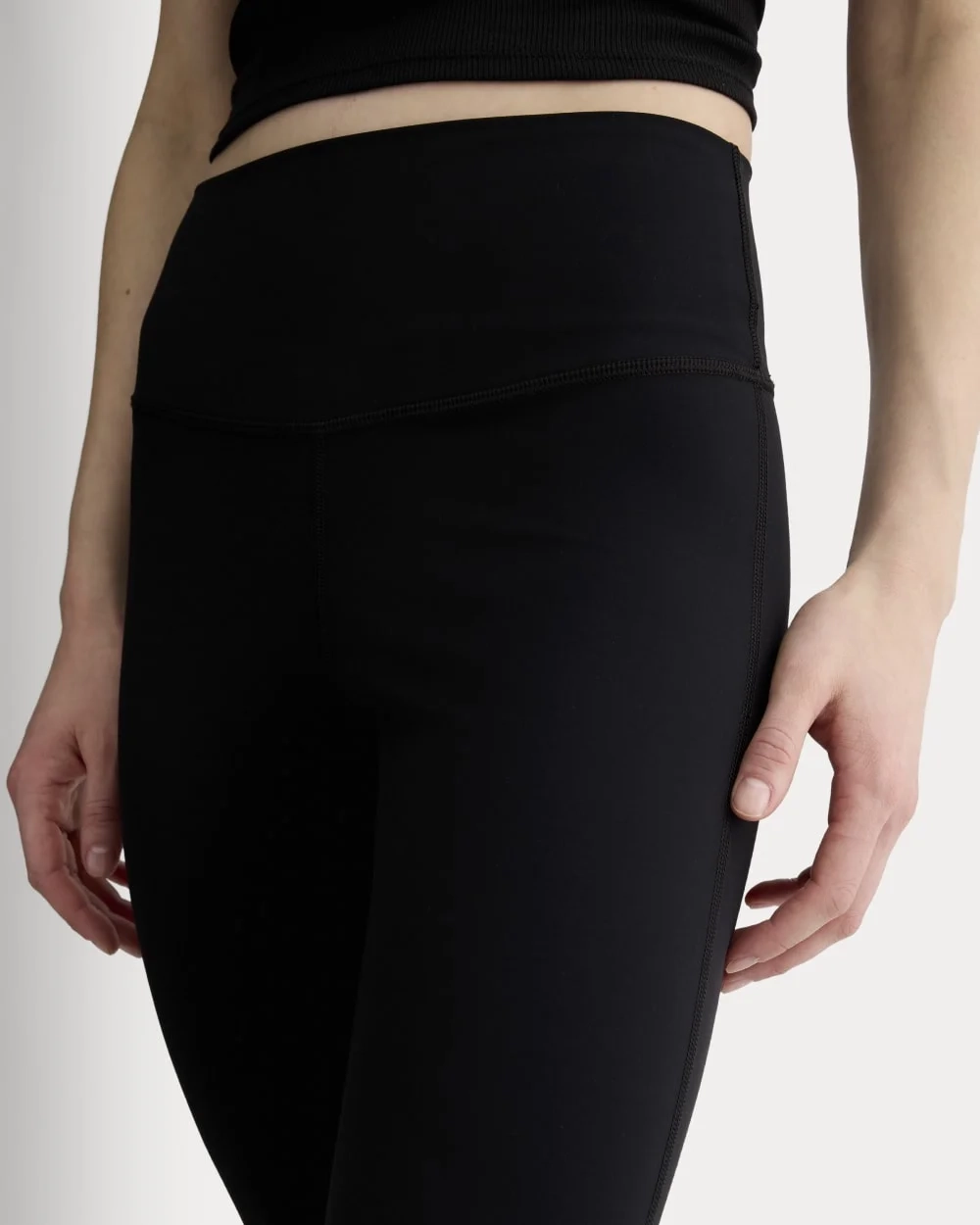 The Perform Flare Legging | Black (2)