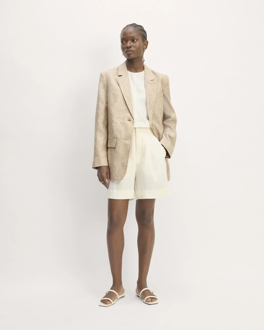 The Oversized Blazer in Linen | Cornstalk Chambray (3)