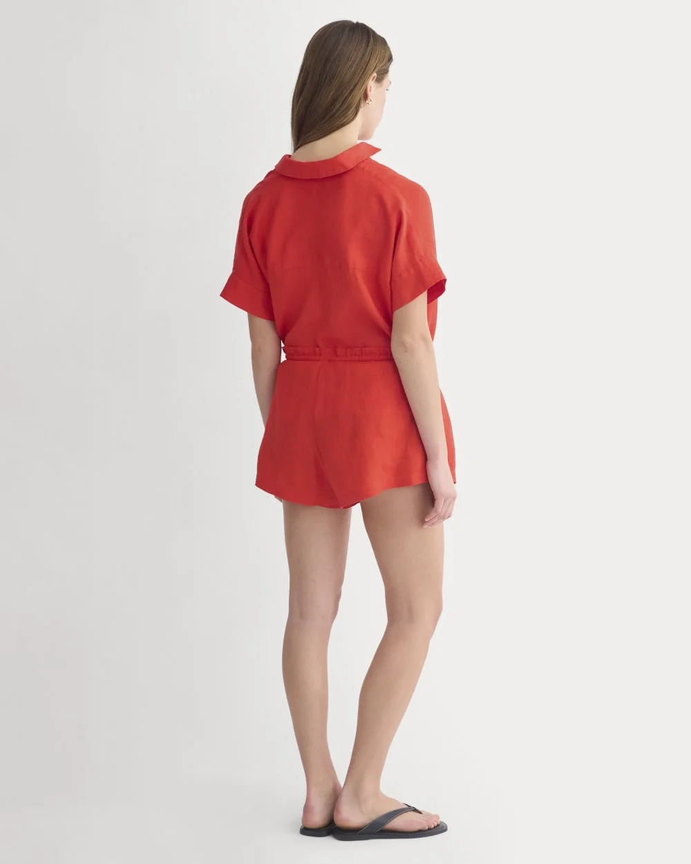 Flowy Short in Linen | Fiery Red (3)
