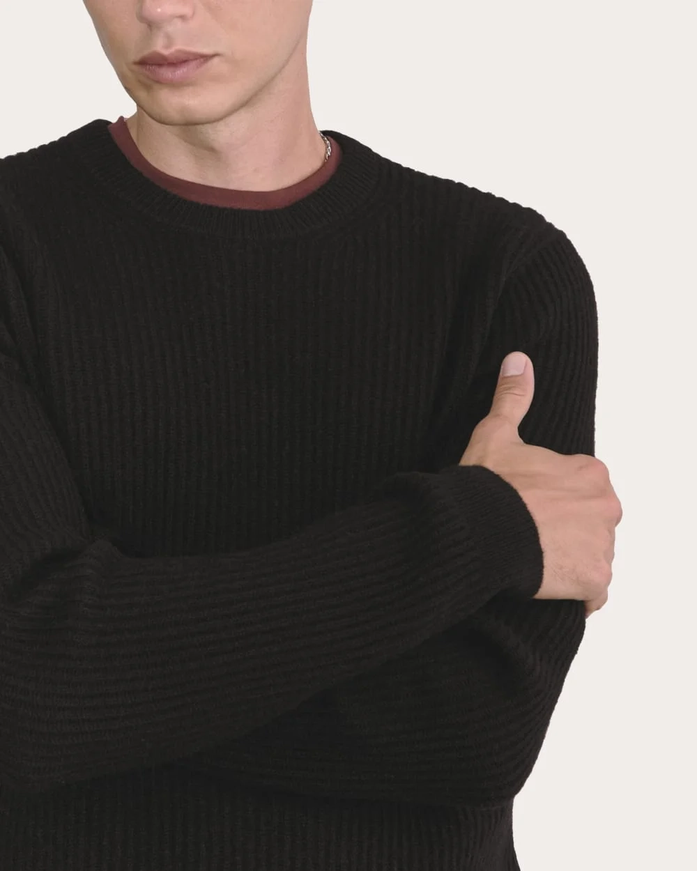 The Fisherman Crew in Wool Cashmere | Black (4)