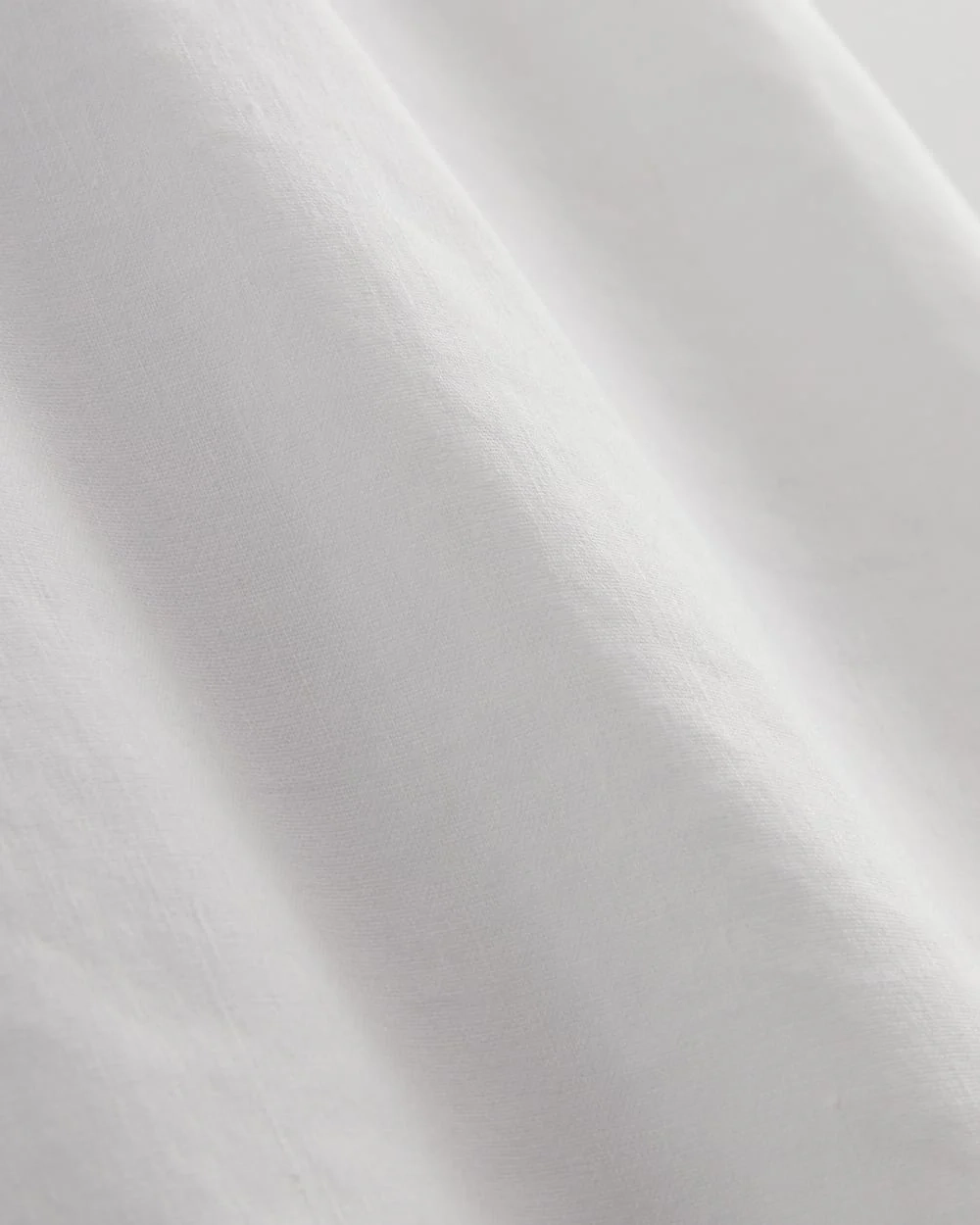 The Seamed Dress in Stretch Linen | White (2)