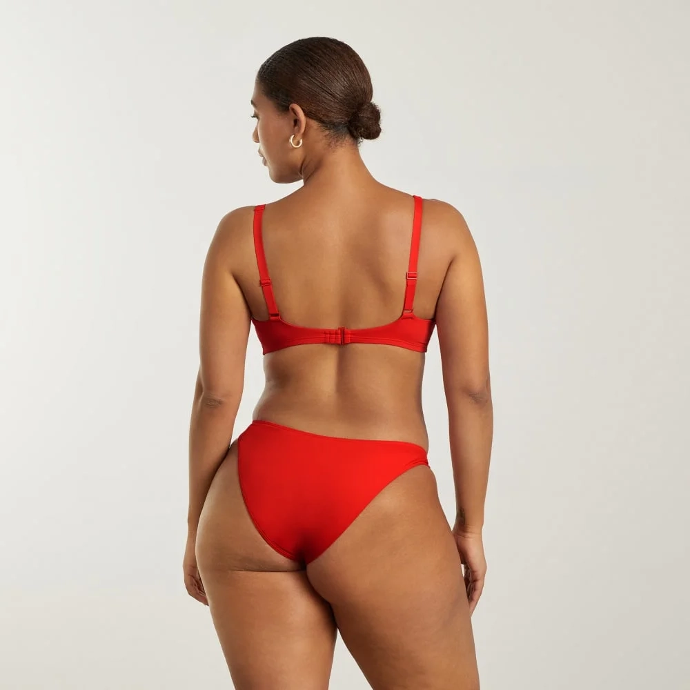 The Square-Neck Bikini Top | Bright Red (4)