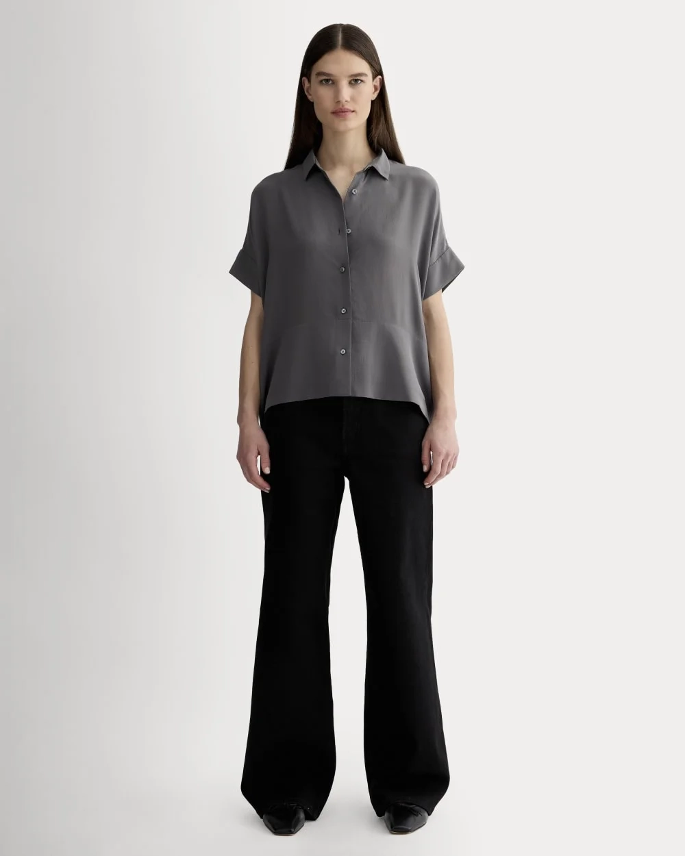 The Boxy Shirt in Washable Silk | Graphite (4)