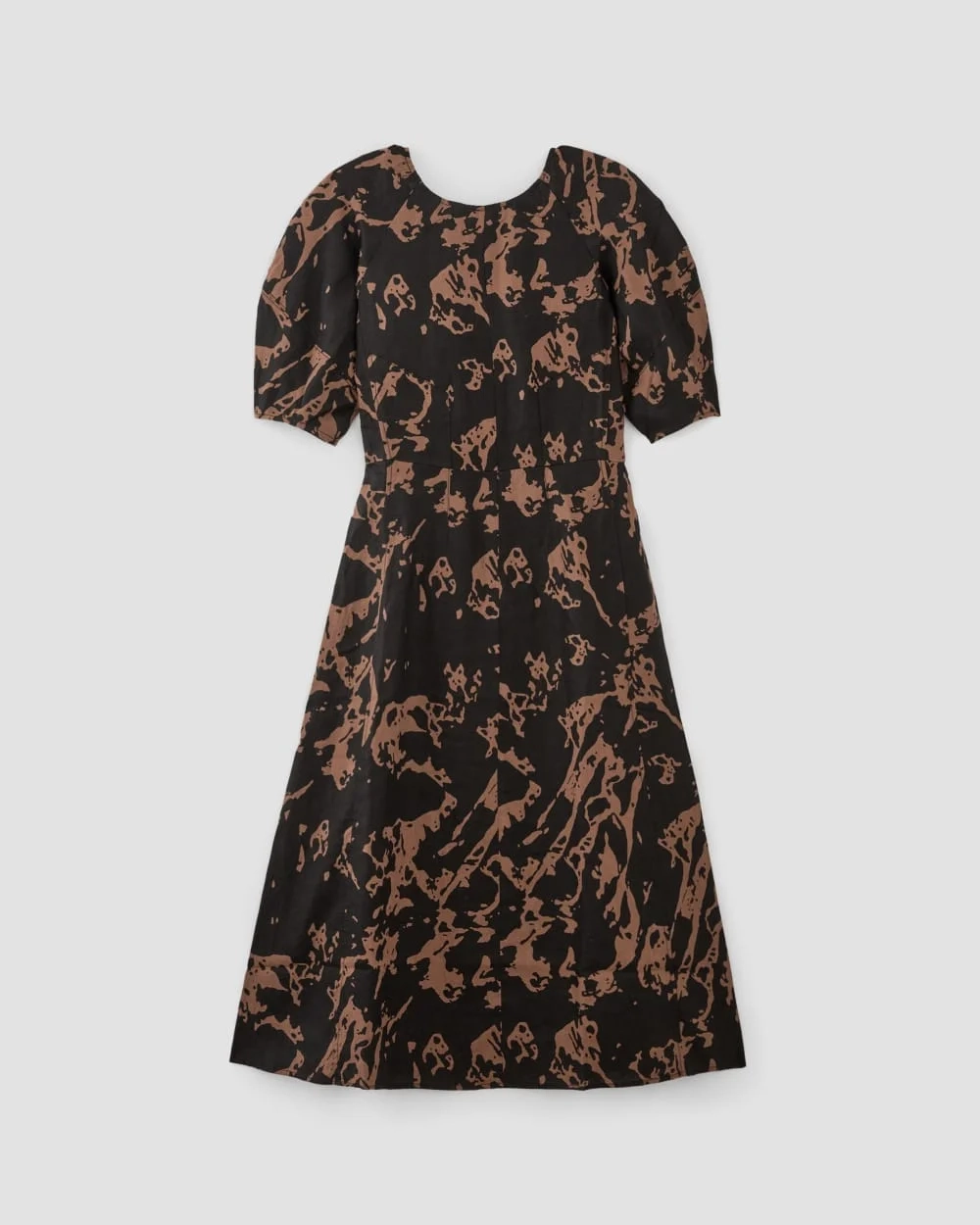 The Linen Short-Sleeve Scoop Midi Dress | Carob Brown Abstract (3)