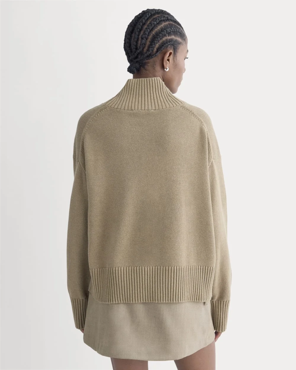 The Boxy Turtleneck in Everyday Cotton | Dark Heathered Camel (4)
