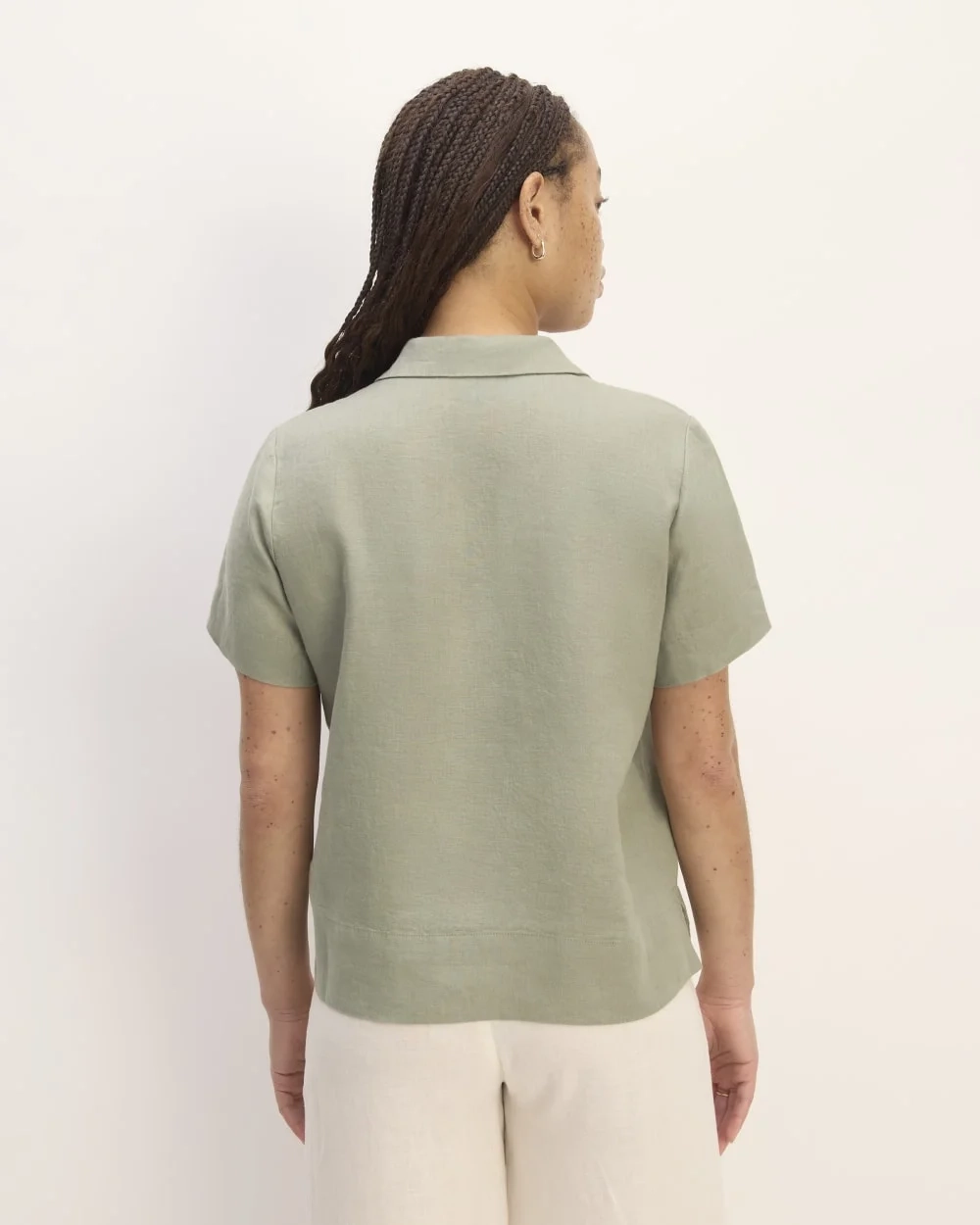The Notch Shirt in Linen | Sage Green (3)