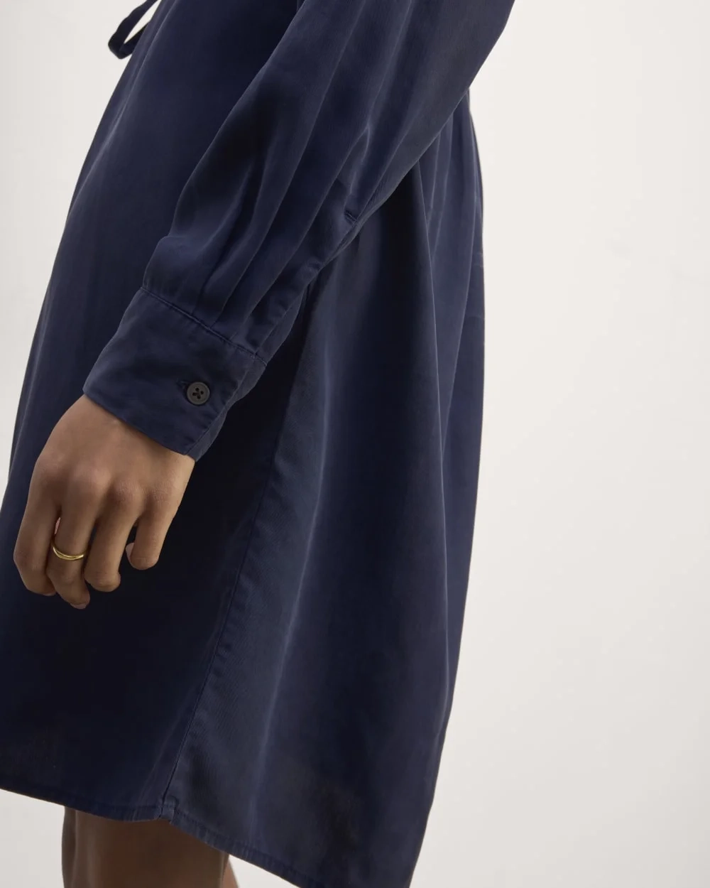 The Must-Have Shirtdress in Butterlite | Navy (4)