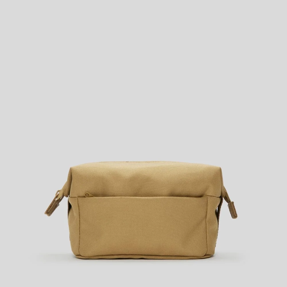 The ReNew Transit Catch-All Case | Nutria / Beech