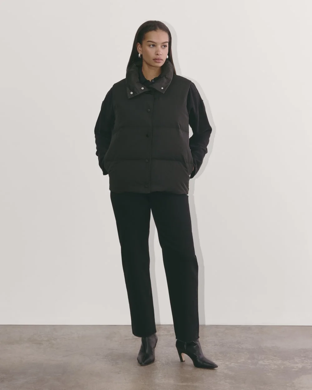 The Puffer Vest | Black (3)