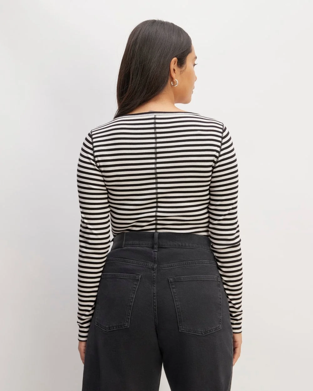 The Luxe Rib Long-Sleeve Scoop-Neck Tee | Bone / Black (3)