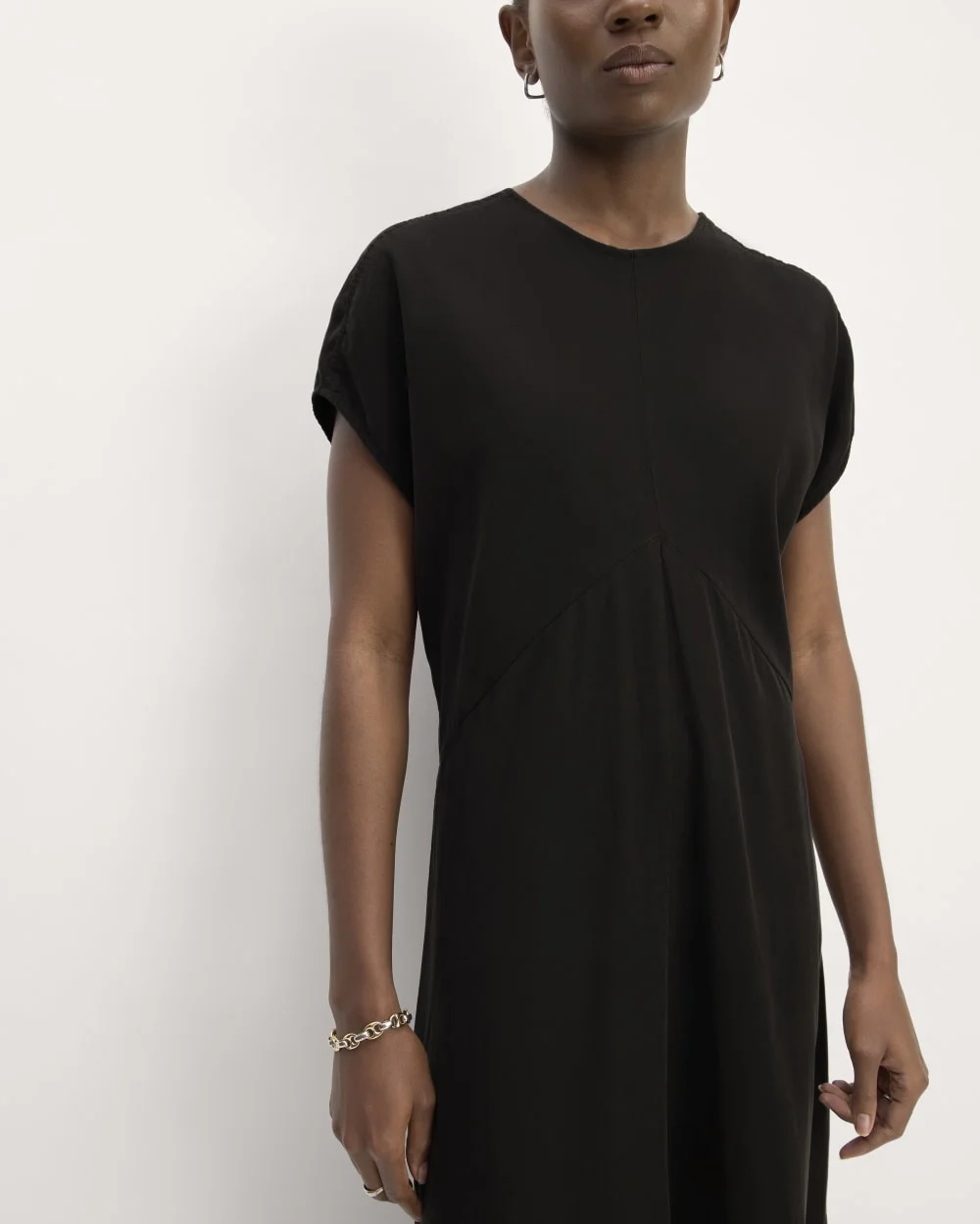 The TENCEL™ Short-Sleeve Midi Dress | Black (3)