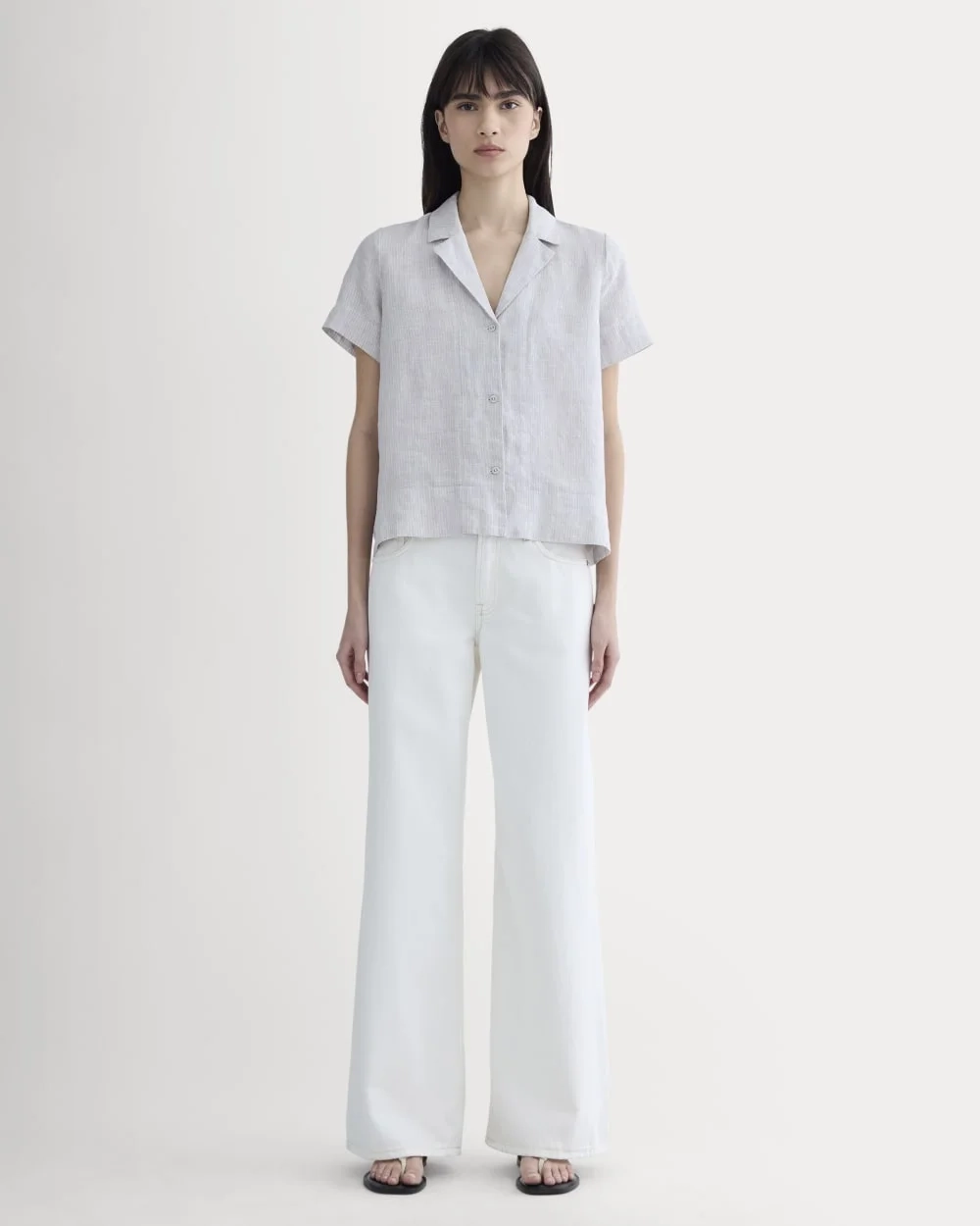 The Notch Shirt in Linen | Stone / White (3)