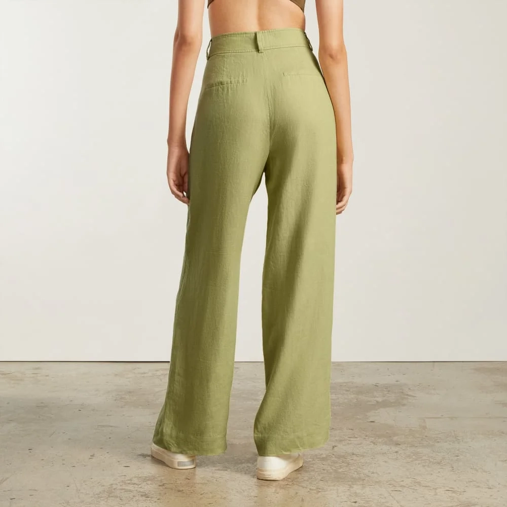 The Linen Way-High® Drape Pant  | Leek (3)