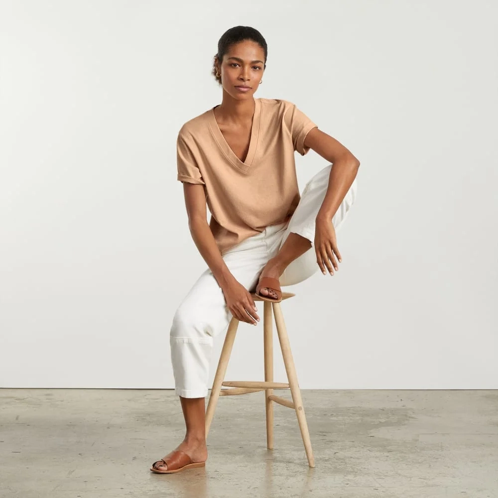 The Vintage V-Neck Hemp Tee | Hazelnut (2)