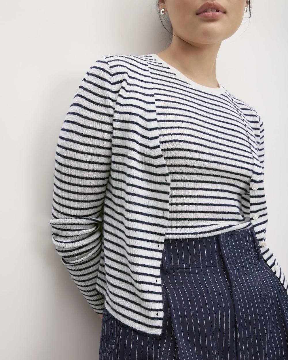 The Cardigan in Ultrasoft Merino | Bone/Navy (4)