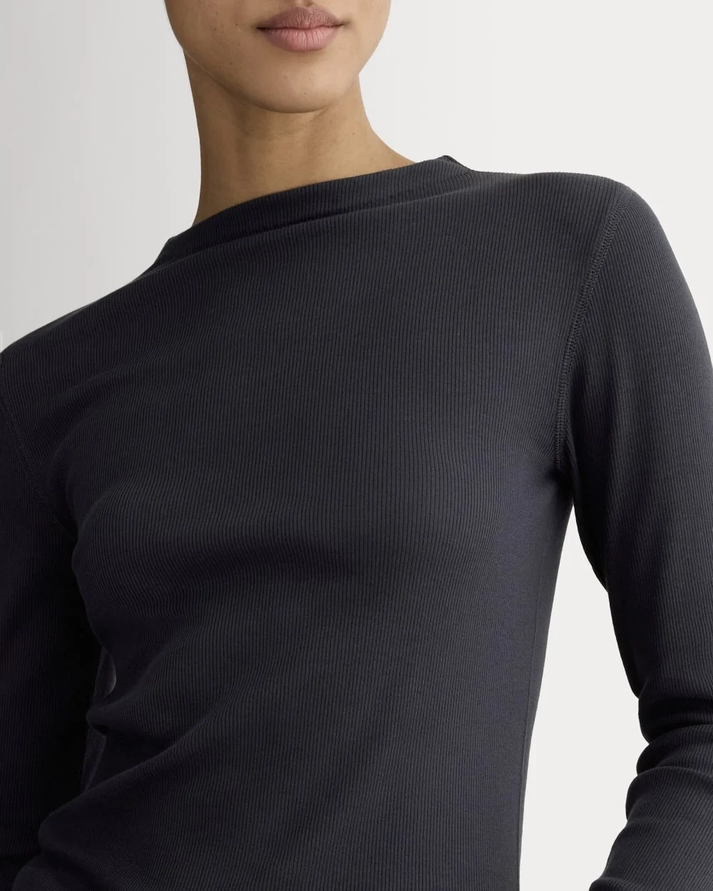 The Luxe Rib Funnel-Neck Tee | Navy (3)