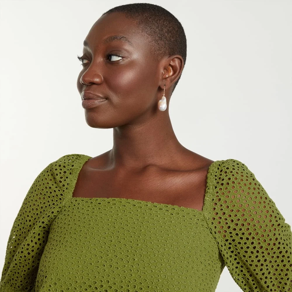 The Eyelet Puff Sleeve Top | Moss (3)
